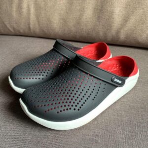 Crocs Literide Clogs (Black Red)