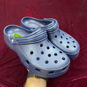 Crocs Classic Clogs (Navy)