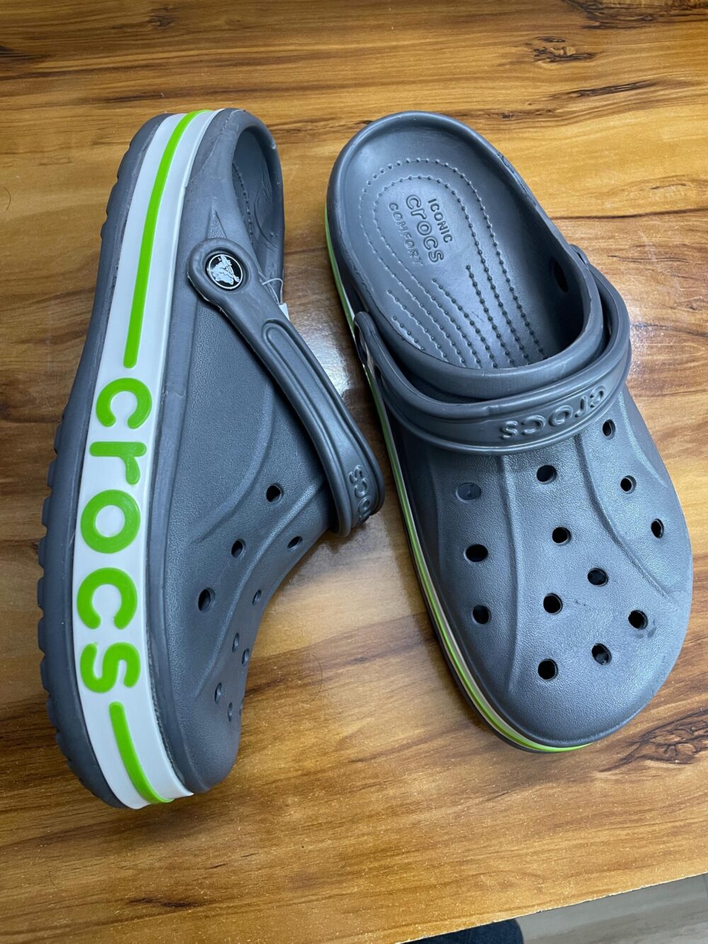 Crocs Bayaband Clogs (Grey Neon) - Image 2