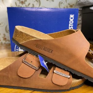 Birkenstock Arizona Slides (Brown)