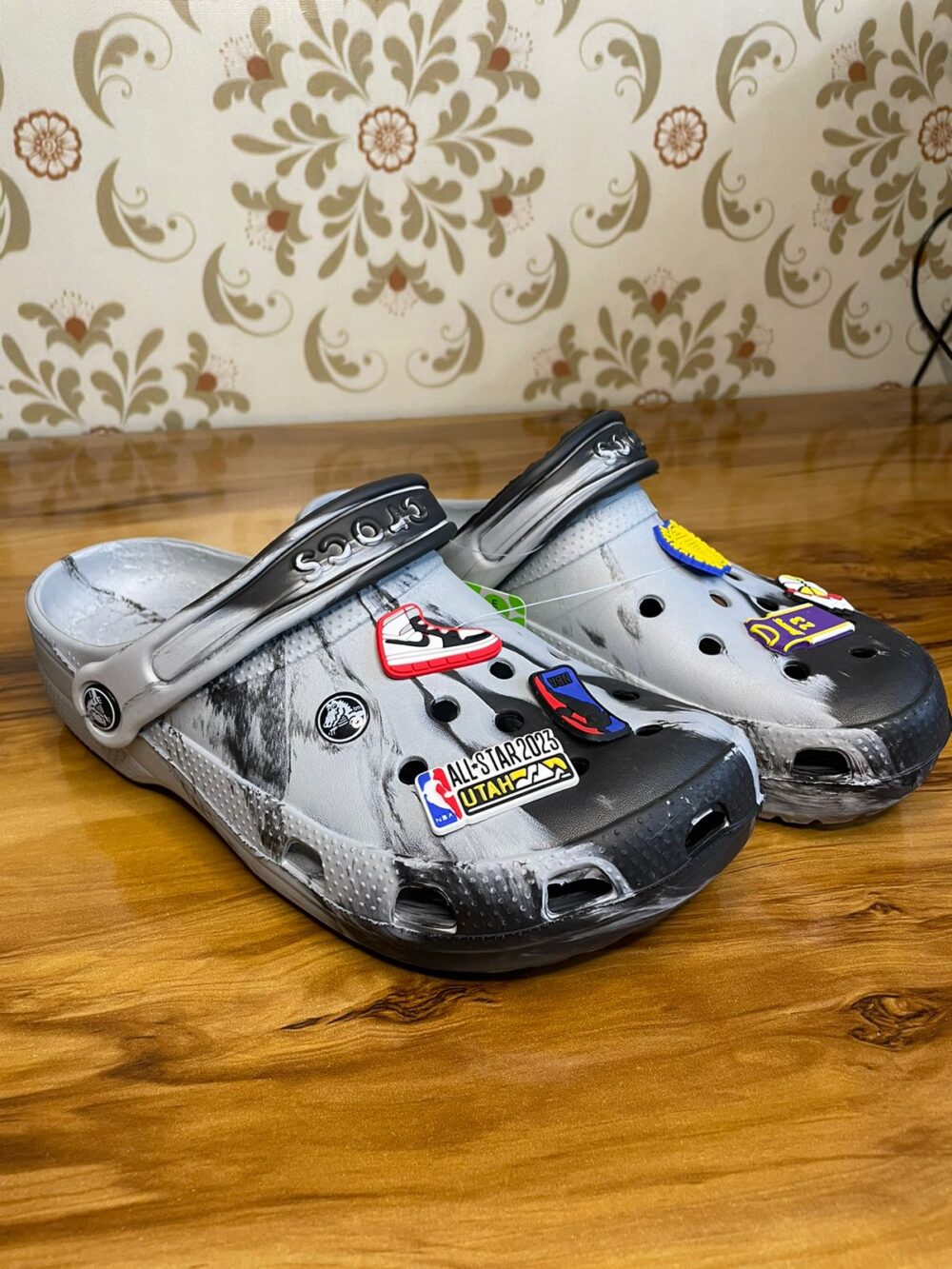 Crocs Classic Marbled Clogs (Grey)