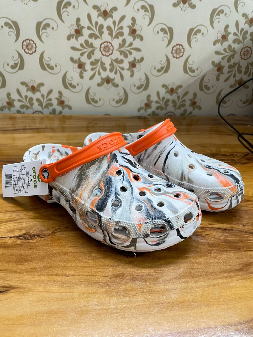 Crocs Classic Printed Clogs (Orange)