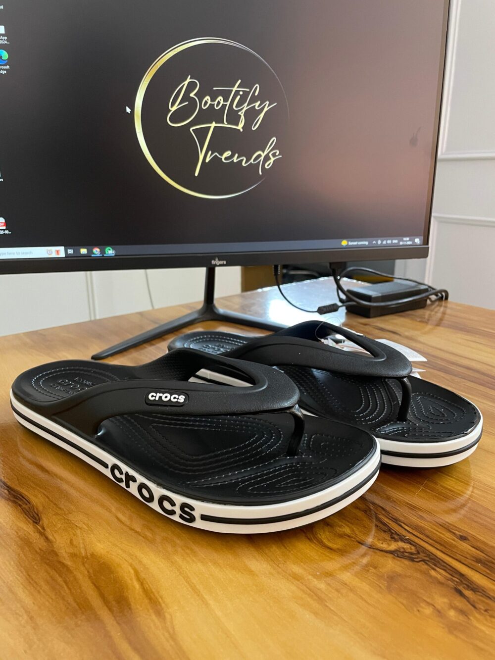 Crocs Bayaband Flip-Flops (Black)