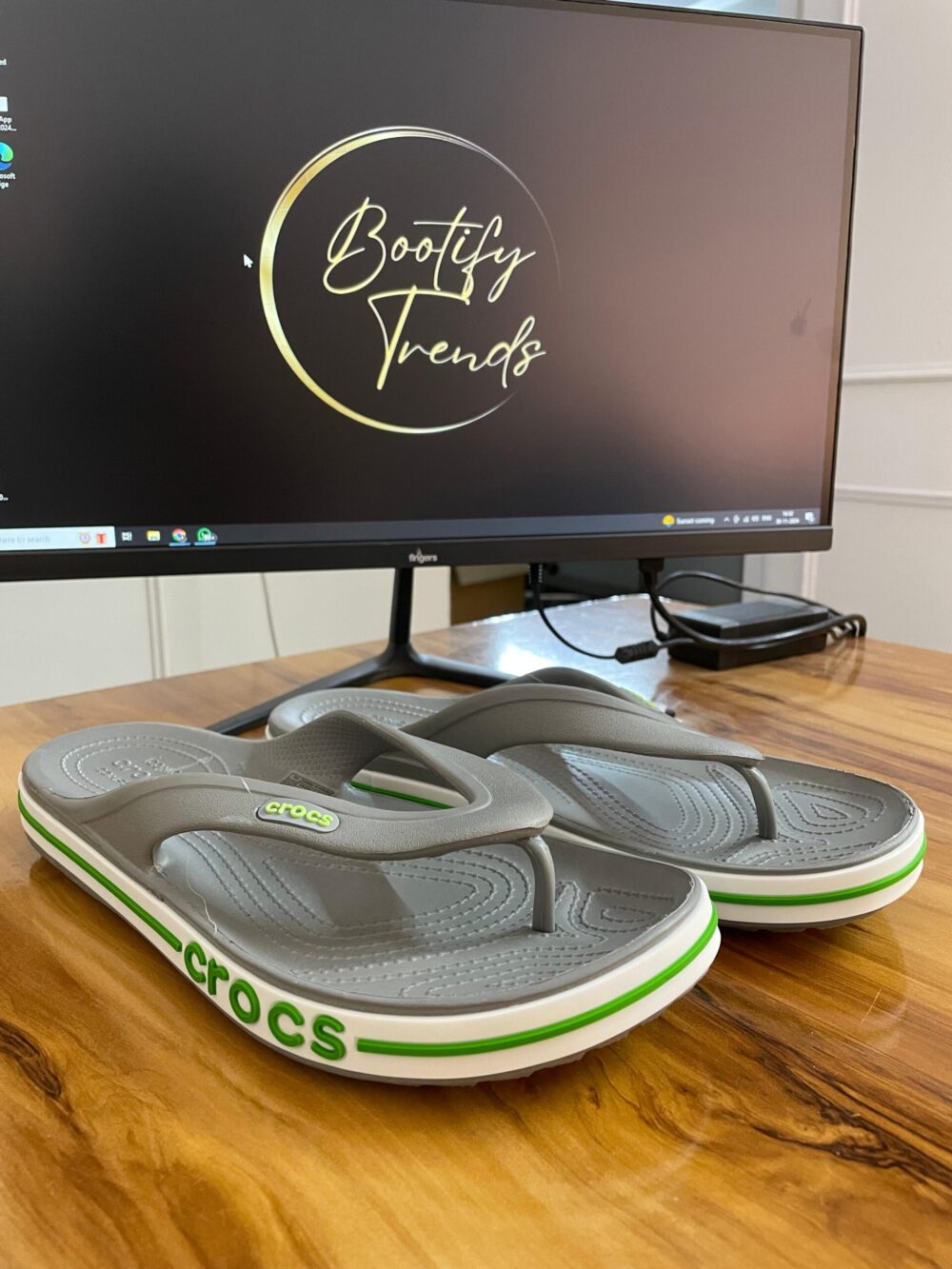 Crocs Bayaband Flip-Flops (Grey Neon)