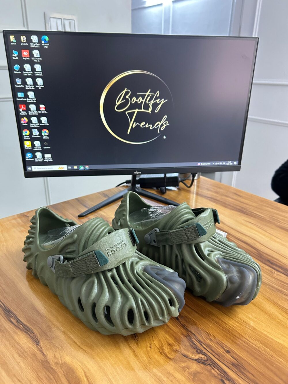 Crocs Polex Clogs (Army Green)