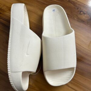 Nike Calm Slide (Off-White)