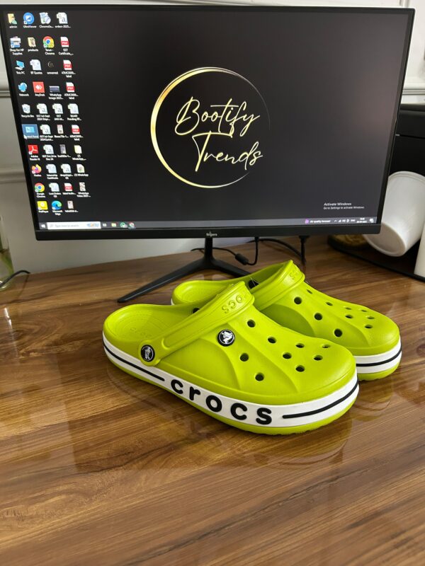 Crocs Bayaband Clogs (Parrot)