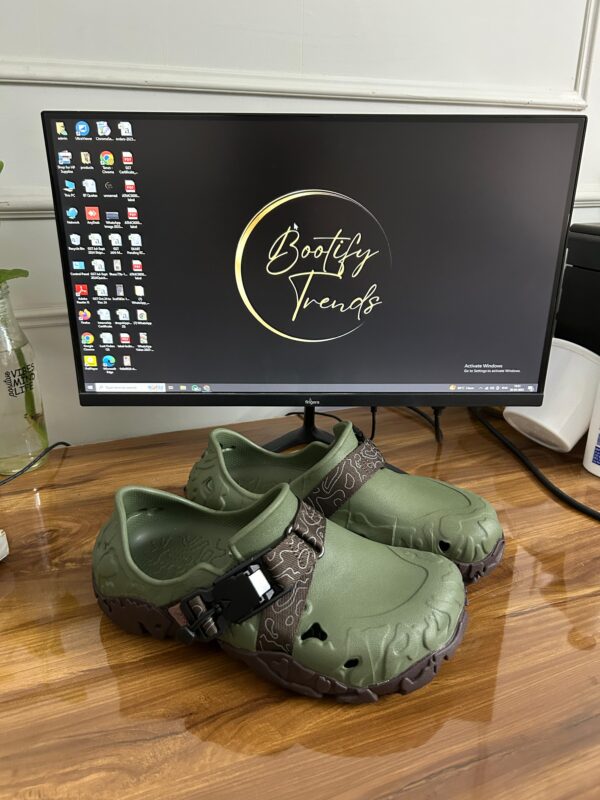 Crocs All Terrain Atlas Clogs (Army Green)