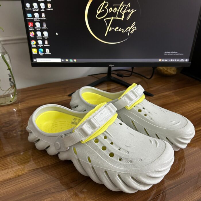 Crocs Echo Moon Light Clogs
