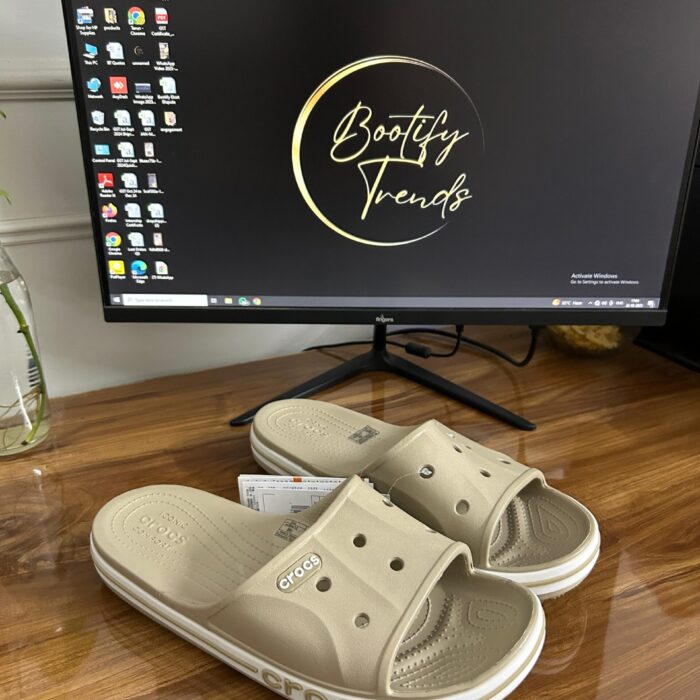 Crocs Bayaband Slides (Beige)