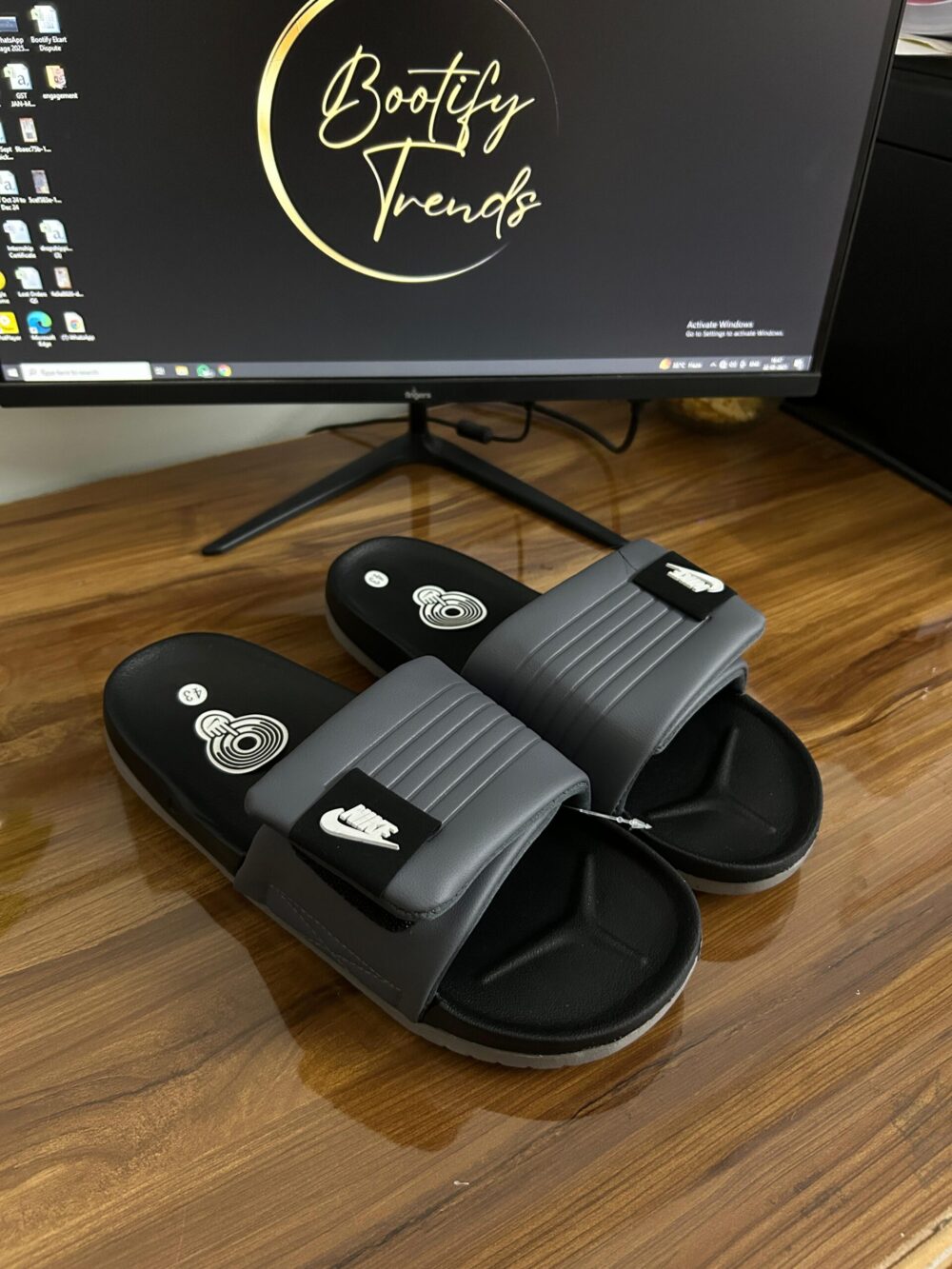 Nike Off Court Adjust Slides #1 (Black/Grey)
