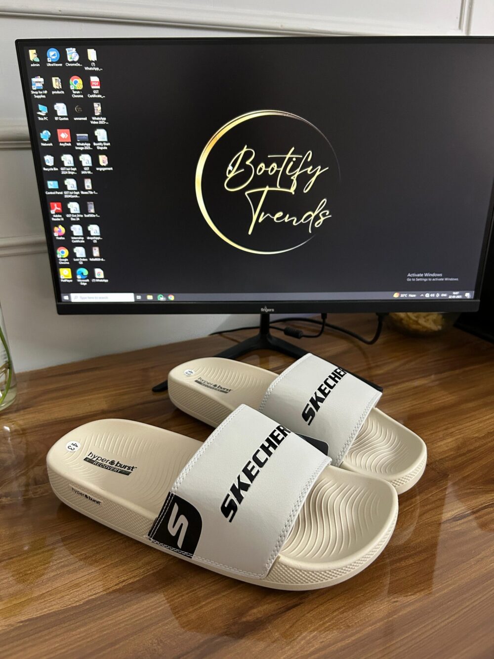 Skechers Hyper Burst Recovery Slides (Off-White) (Copy)