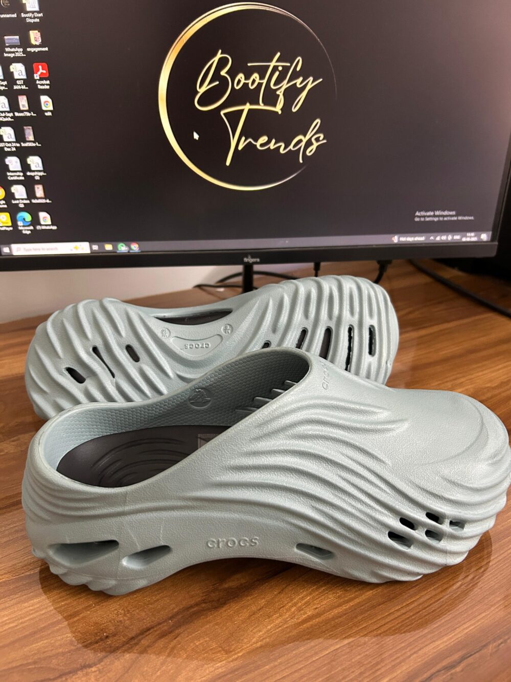 Crocs Echo Wave Clogs (Pond) - Image 2