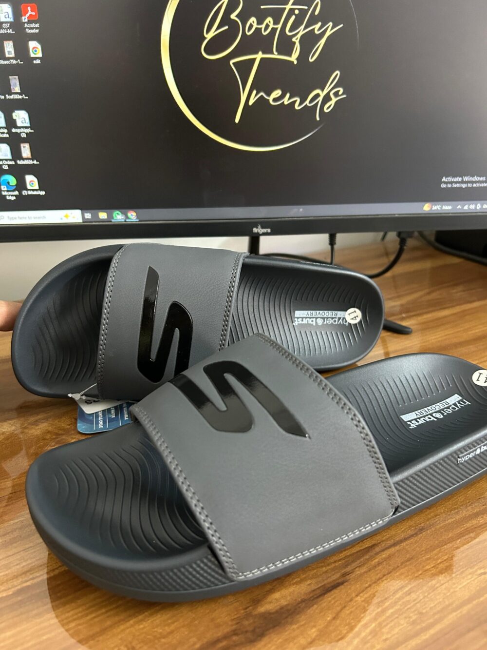 Skechers Hyper Burst Recovery Logo Slides (Grey) - Image 4