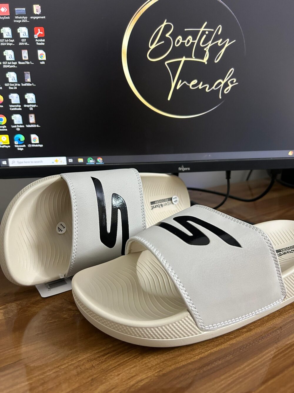 Skechers Hyper Burst Recovery Logo Slides (Off-White) - Image 2