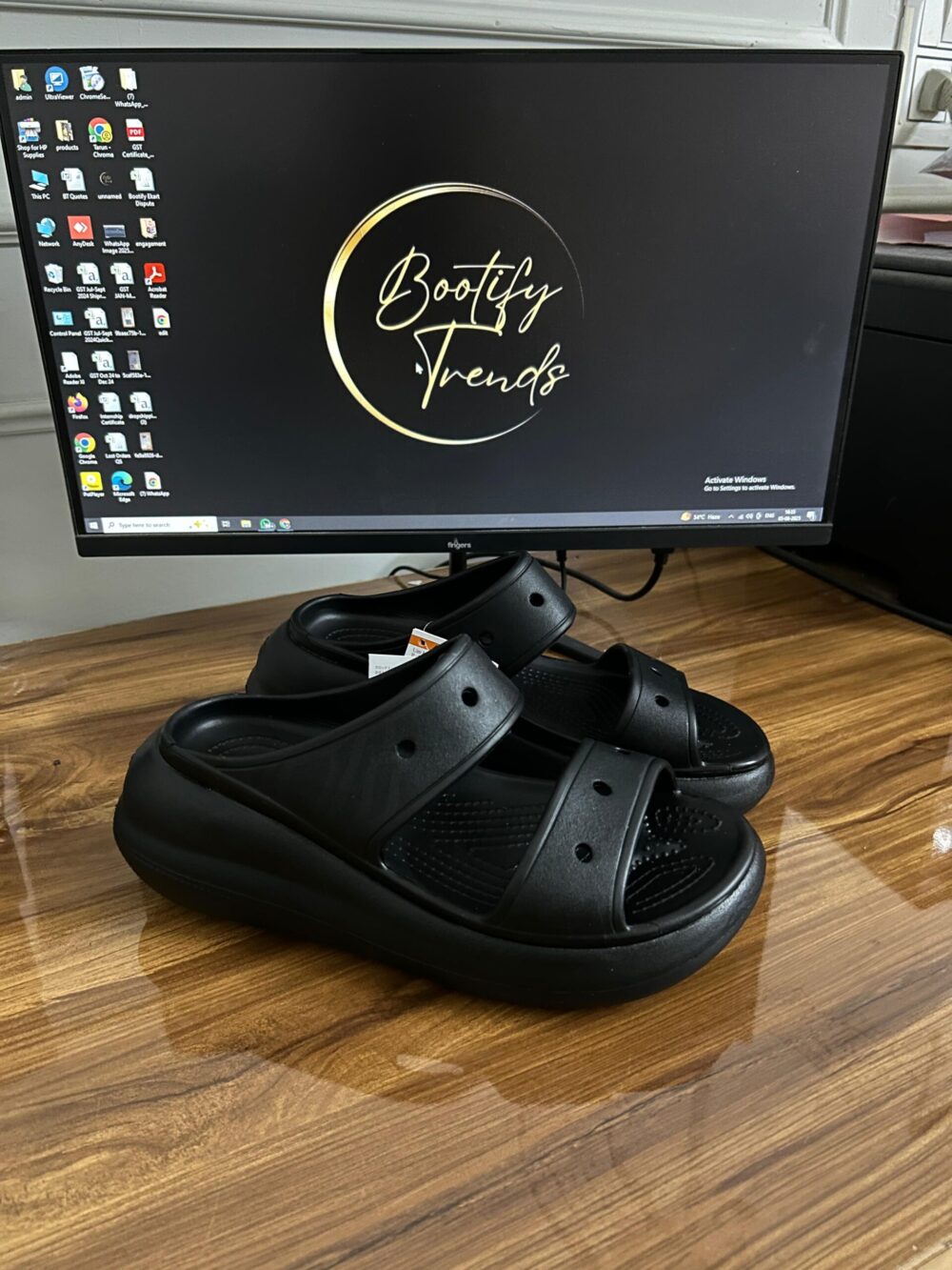 Crocs Crush Women Sandal (Black)