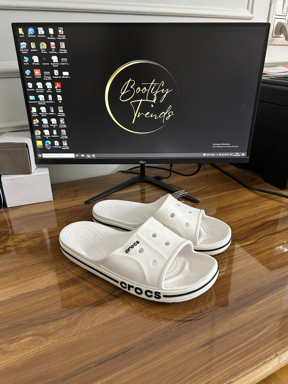 Crocs Bayaband Slides (White)
