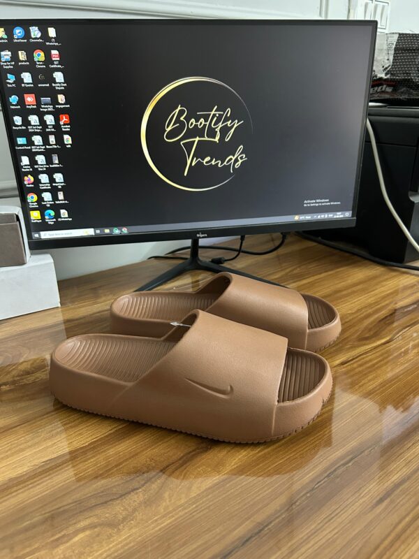 Nike Calm Slides (Brown)
