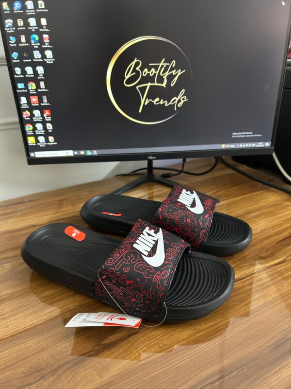 Nike Doodle Slides (Red)