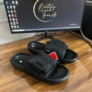 Nike Off Court Adjust Sport Wear Slides (Black)