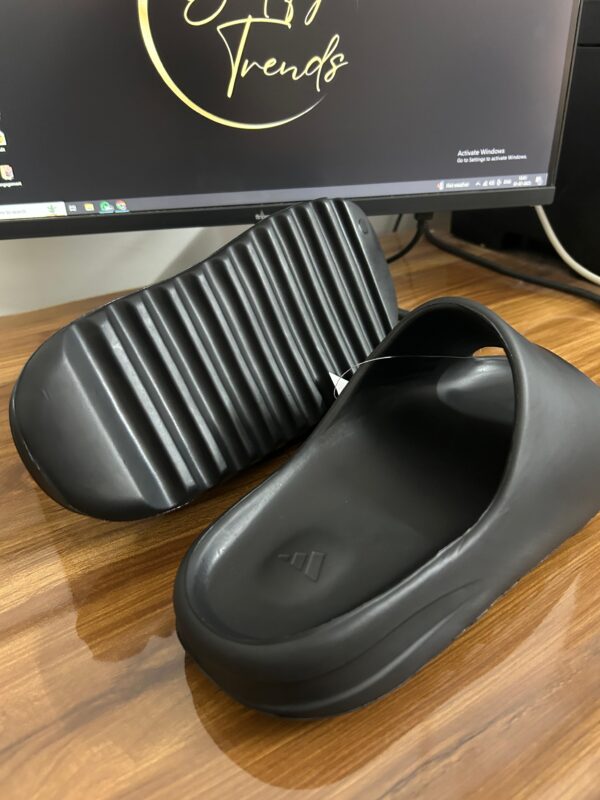 Adidas Yeezy Slides (Black) - Image 3