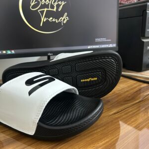 Skechers Hyper Burst Recovery Logo Slide (Black/White)