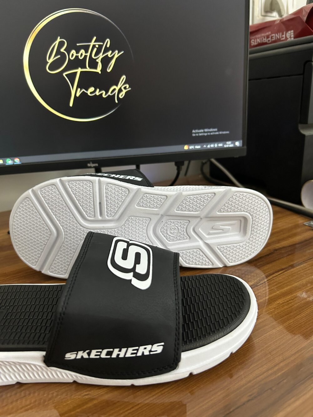 Skechers GOGA MAT Ultra Light Slides (Black/White) - Image 4