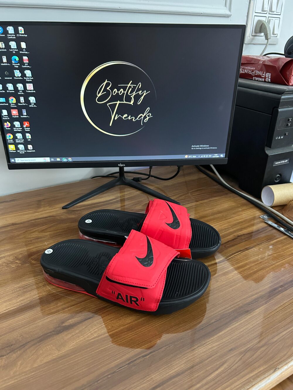 Nike Air Slides (Red)