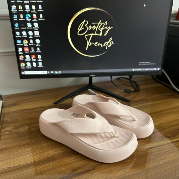 Crocs GetAway Platform Flip-Flops (Quartz/Pink)