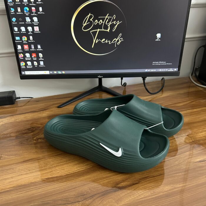 Nike ReactX Slides (Green)