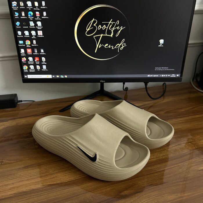 Nike ReactX Slides (Camel)