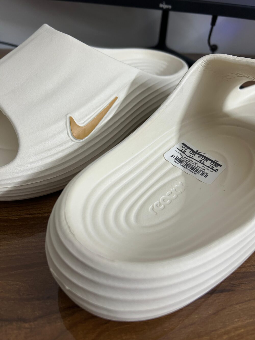 Nike ReactX Slides (Off-White) - Image 3