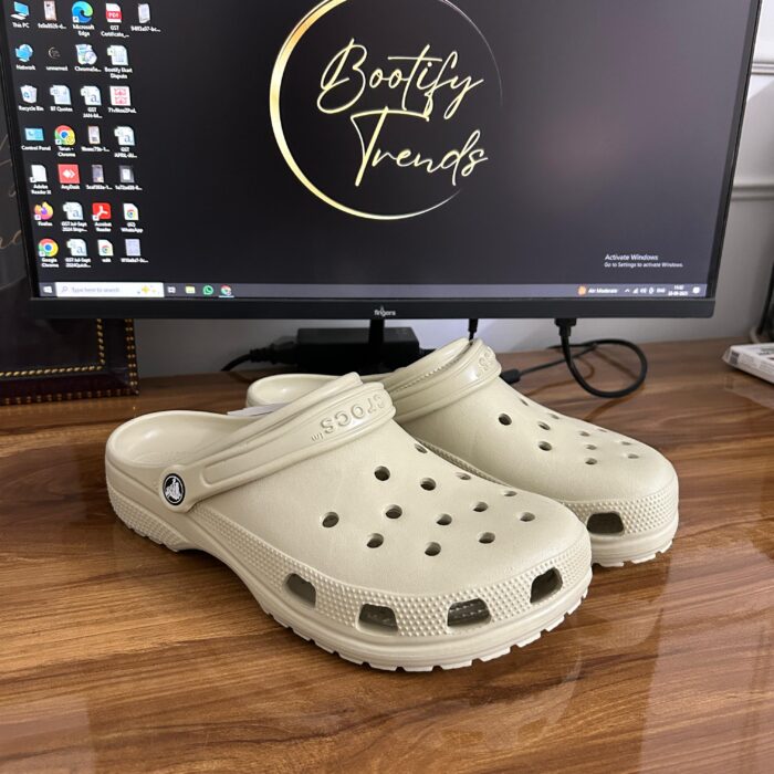 Crocs Classic Clogs (Beige)