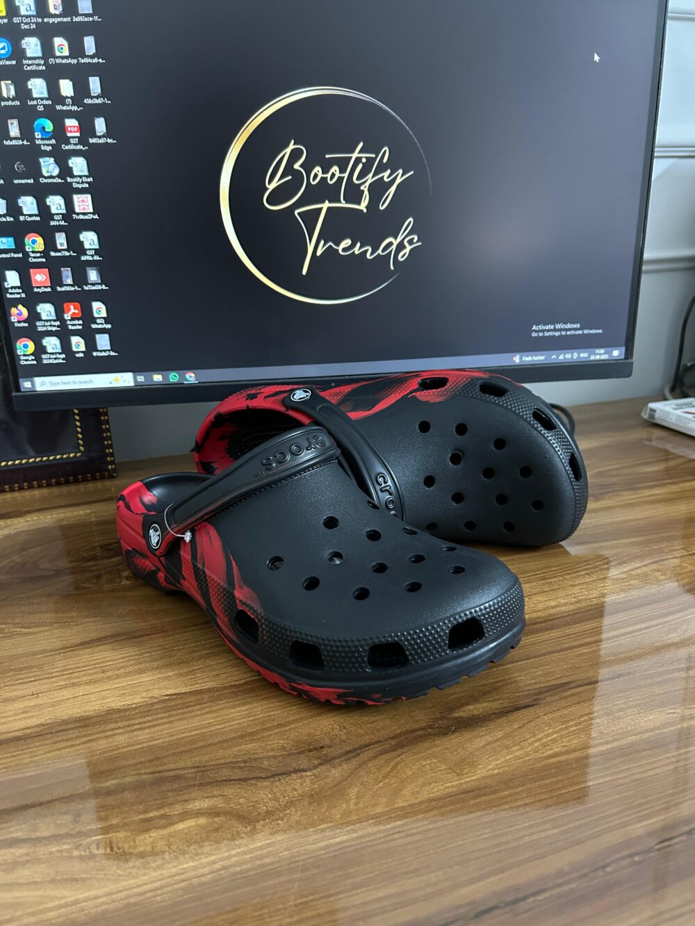 Crocs Classic Clogs (Black/Red) - Image 3