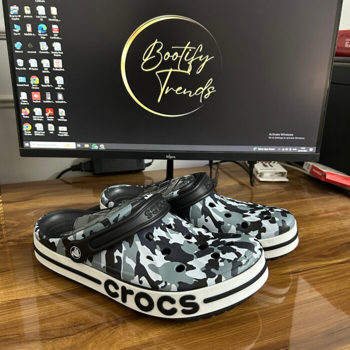 Crocs Bayaband Printed Clogs (Grey)